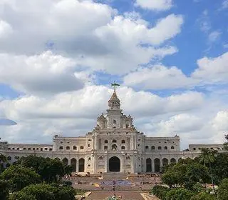 Poupatempo e Bom Prato fecham no feriado